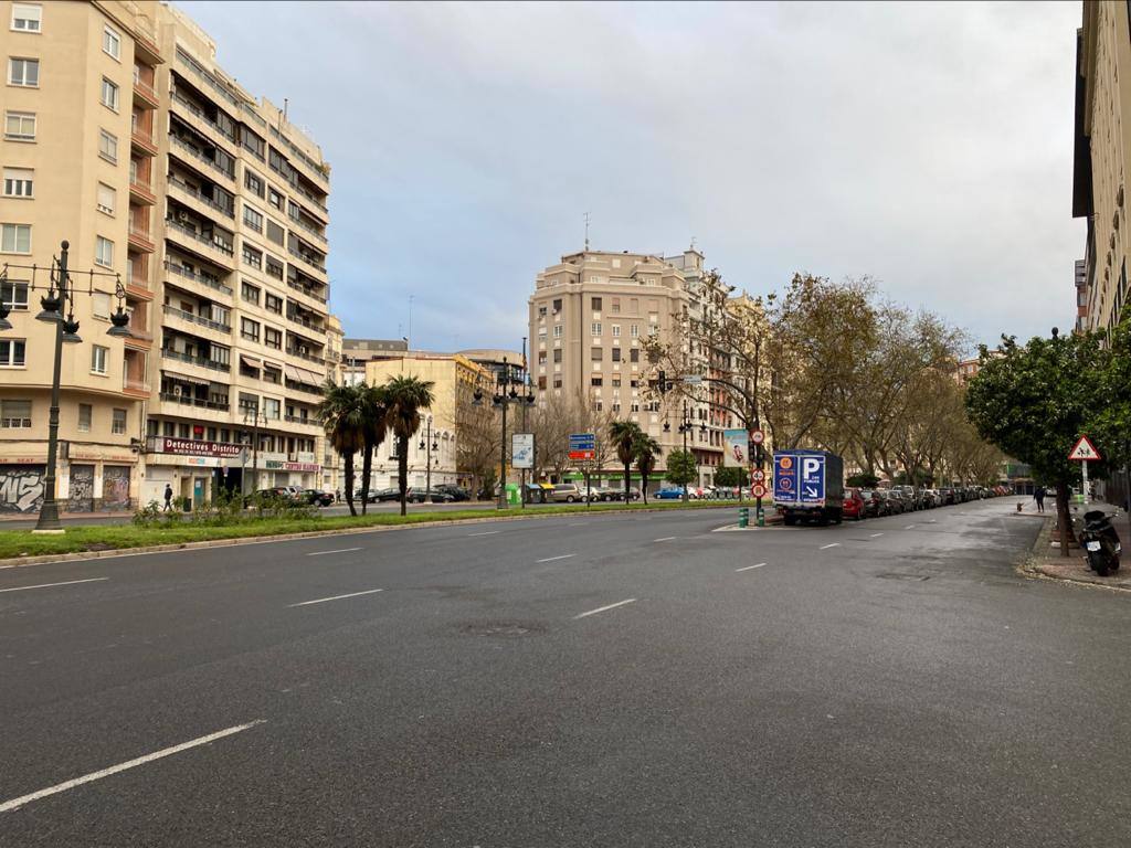 Las principales calles de la ciudad viven sus circulación ni transeúntes por la situación provocada por el Covid-19.