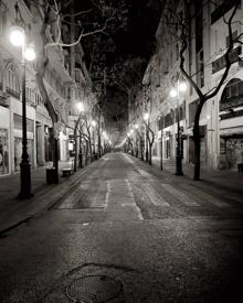 Imagen secundaria 2 - La noche sobre Valencia durante el estado de alarma.