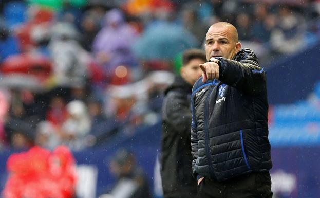 Paco López, en un partido del Levante UD.