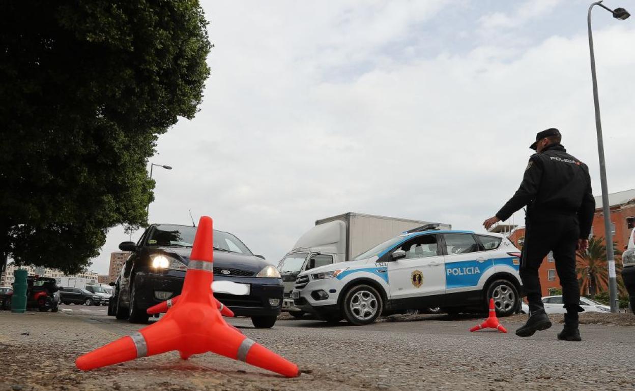 Control de la Policía Autonómica durante el estado de alarma en Valencia.