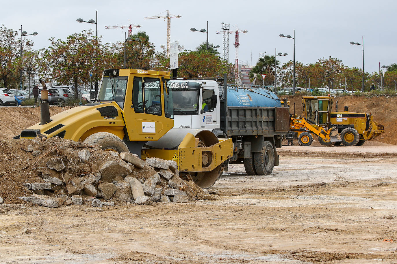 Obras para el hospital de campaña junto a La Fe. 