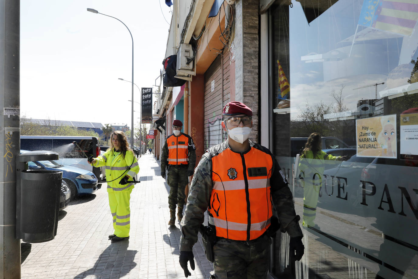 Fotos: La Policía Militar patrulla las calles de Valencia