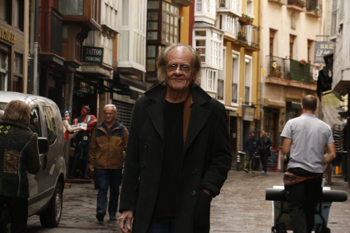 Luis Eduardo Aute posa en su casa de Madrid en 2013. 