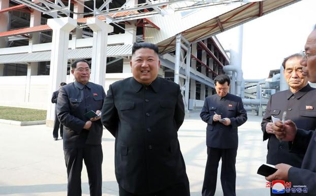 El líder norcoreano, Kim Jong-un, reaparece ante los medios.