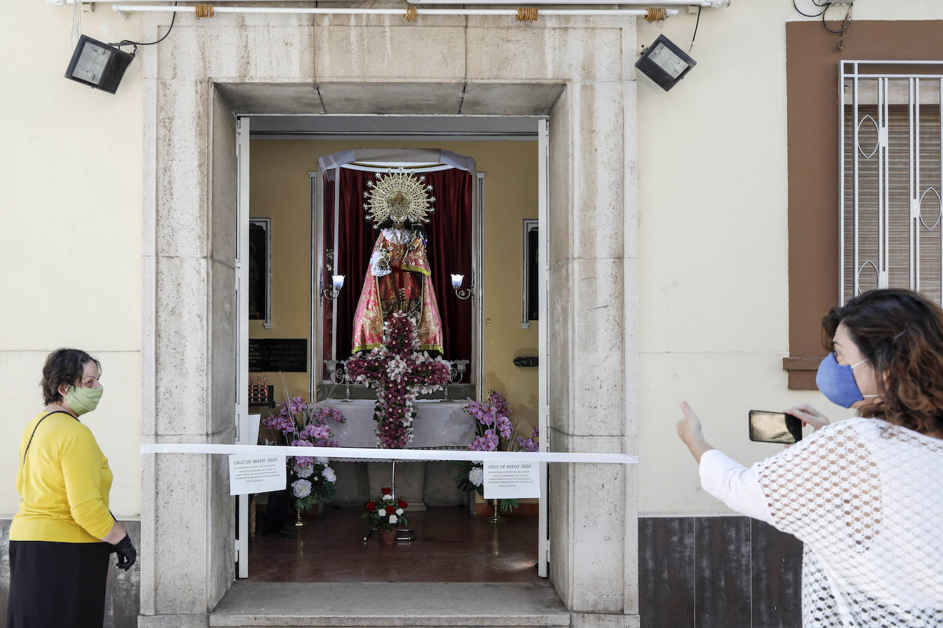 Cruz de mayo de la Virgen de los Desamparados de Patraix.