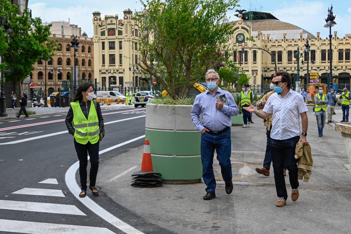 Fotos: Avanza la peatonalización de la plaza del Ayuntamiento de Valencia