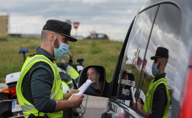 Un control de la Guardia Civil. 