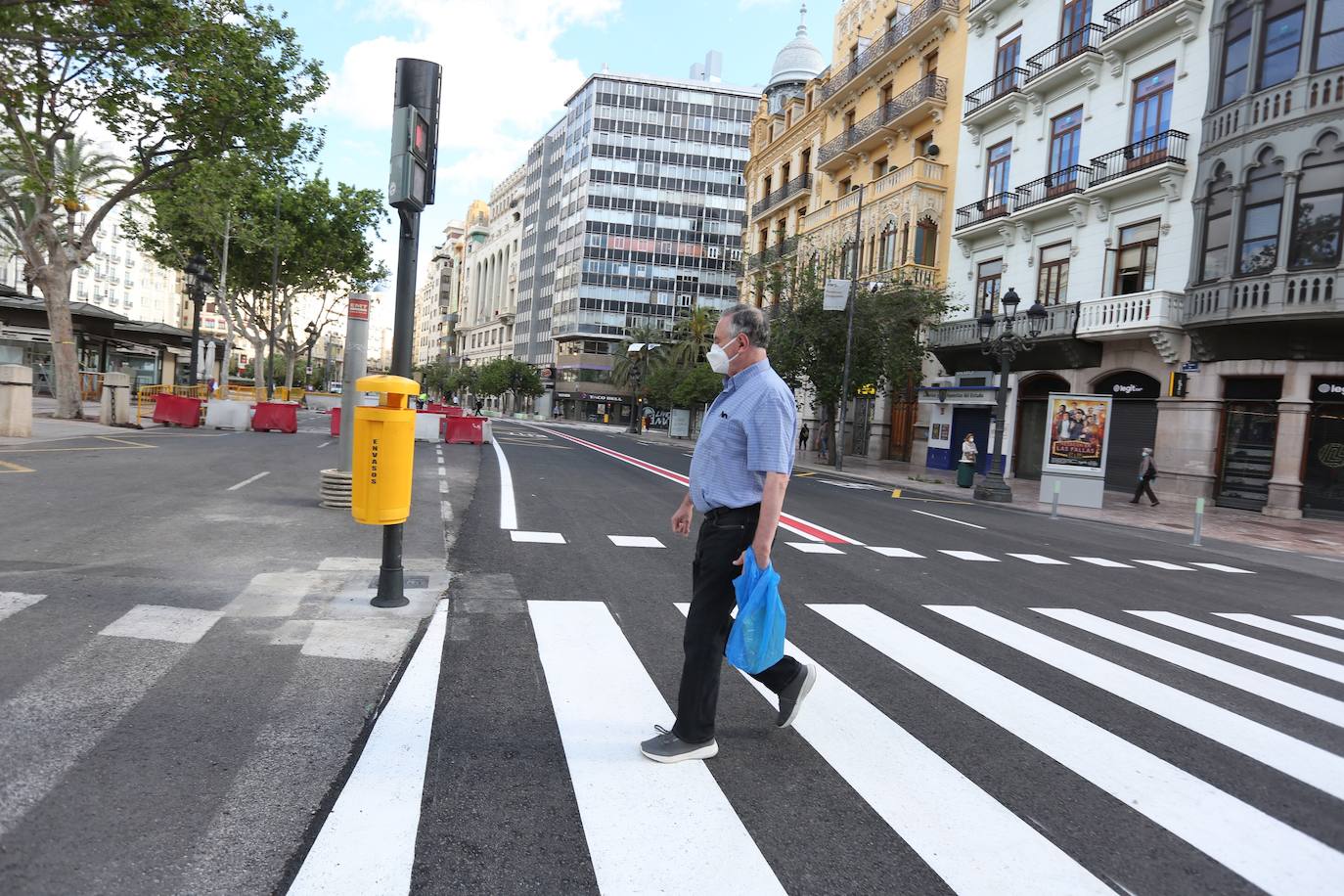 Fotos: Avanza la peatonalización de la plaza del Ayuntamiento de Valencia