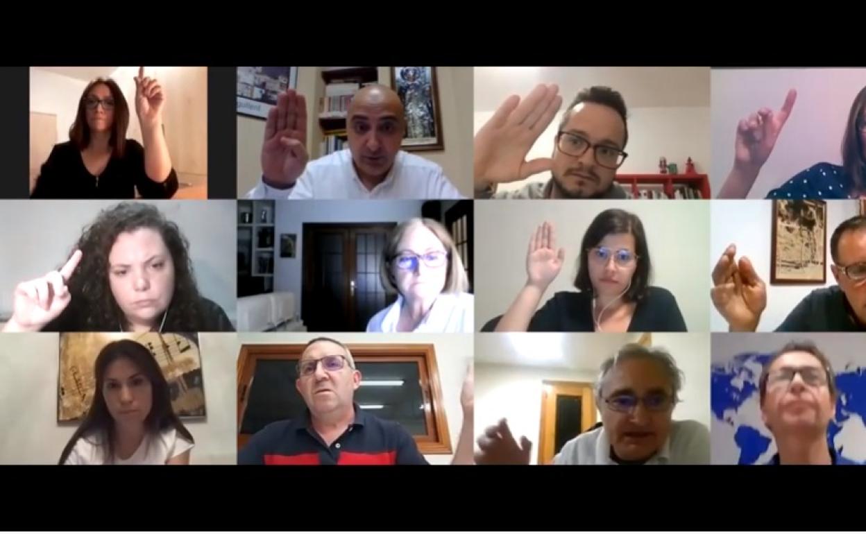 El presupuesto se aprueba con los votos a favor del equipo de gobierno de Compromís. 