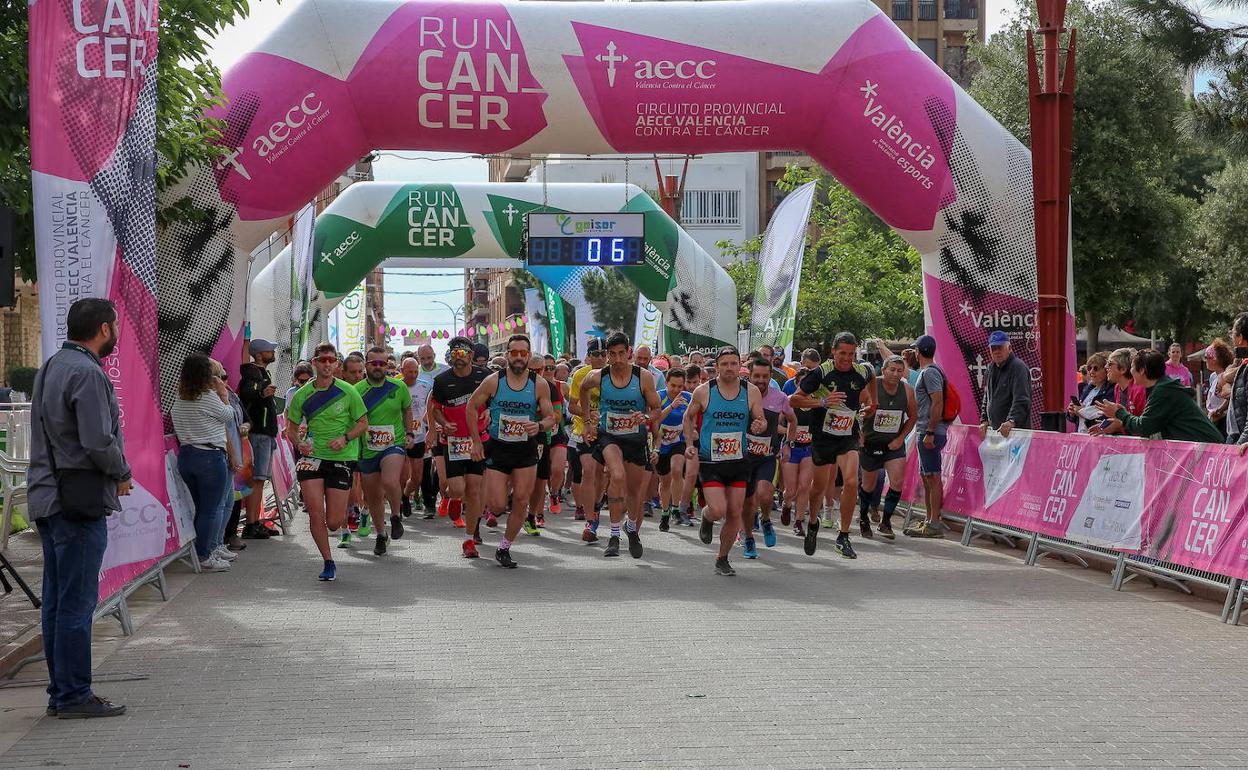 Los corredores toman la salida hace un año. 