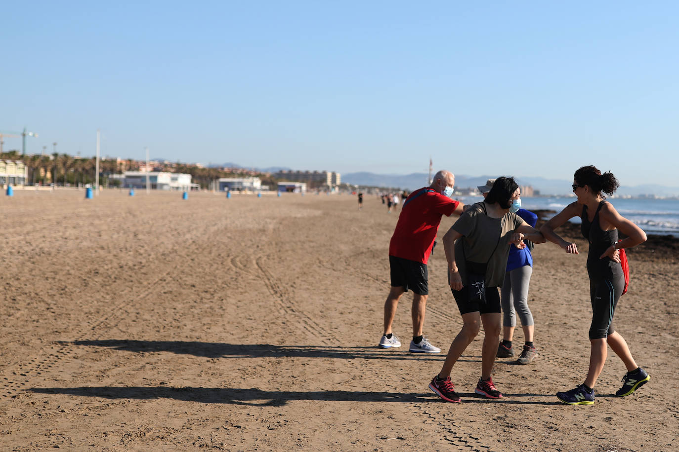 Fotos: Primer día de la fase 1 en Valencia: Así han reabierto las playas, museos, iglesias...