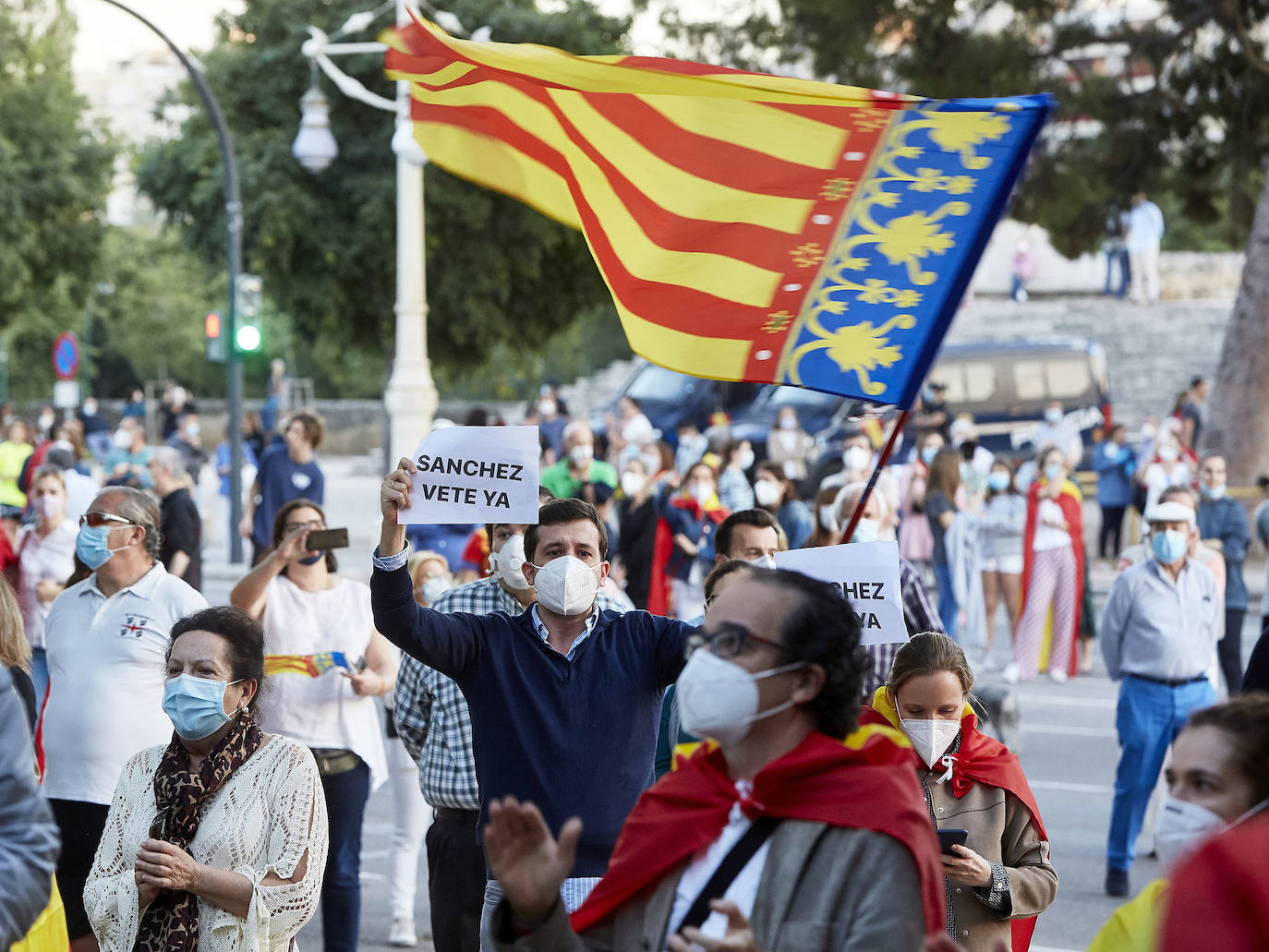 Fotos: Nuevas protestas contra el Gobierno en el paseo de la Alameda