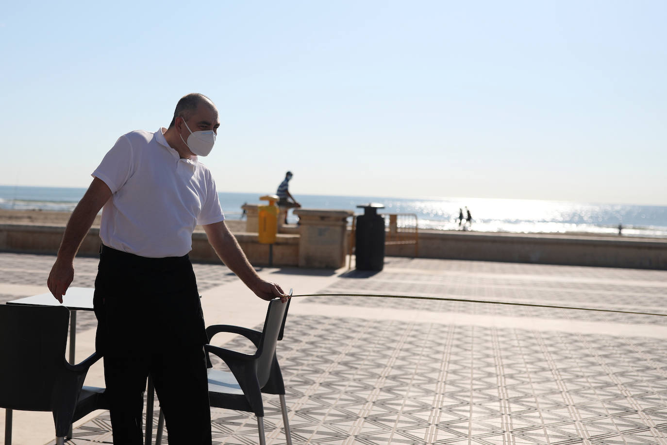 Fotos: Primer día de la fase 1 en Valencia: Así han reabierto las playas, museos, iglesias...