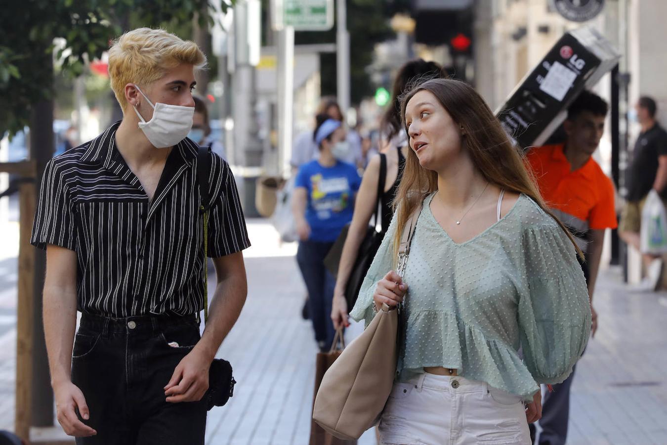 Fotos: Tercer día de la fase 1 en Valencia: las mascarillas toman la calle