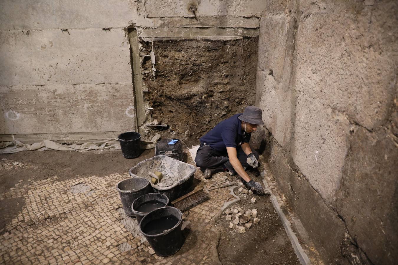 Destaca que el hallazgo es "único", porque no se habían encontrado estructuras de este tipo en las cercanías del Muro de las Lamentaciones, el lugar de culto más sagrado para el judaísmo. 