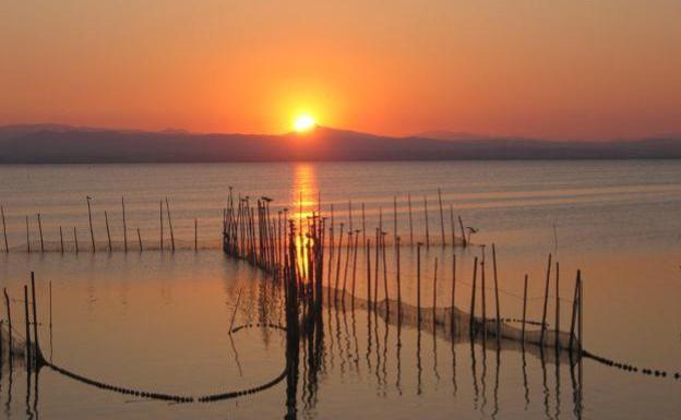 La Albufera regala los mejores atardeceres de la Comunitat.