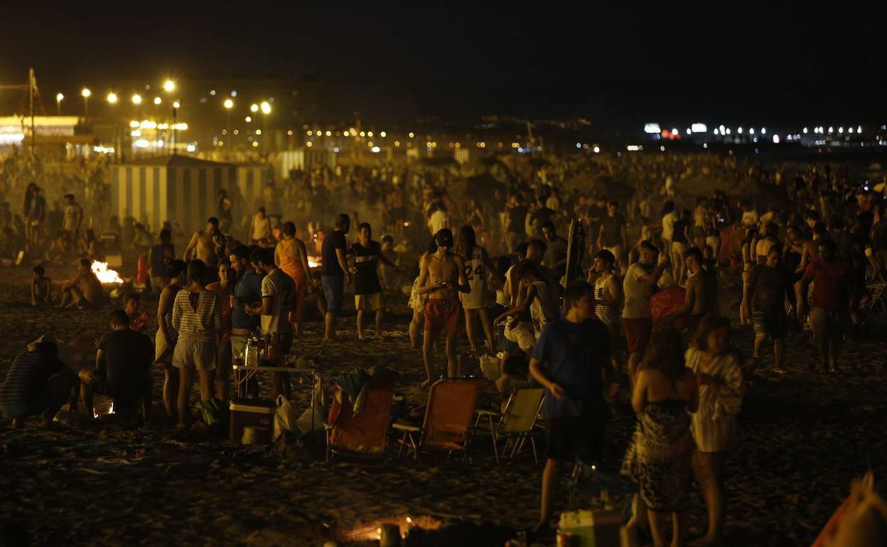 Noche de San Juan en Valencia, en 2018. 