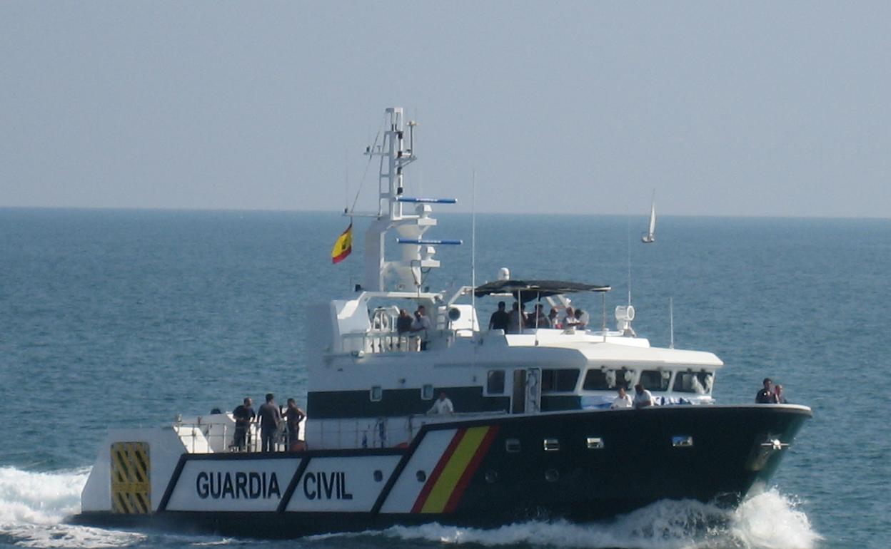 Imagen de archivo de una patrullera de la Guardia Civil. 