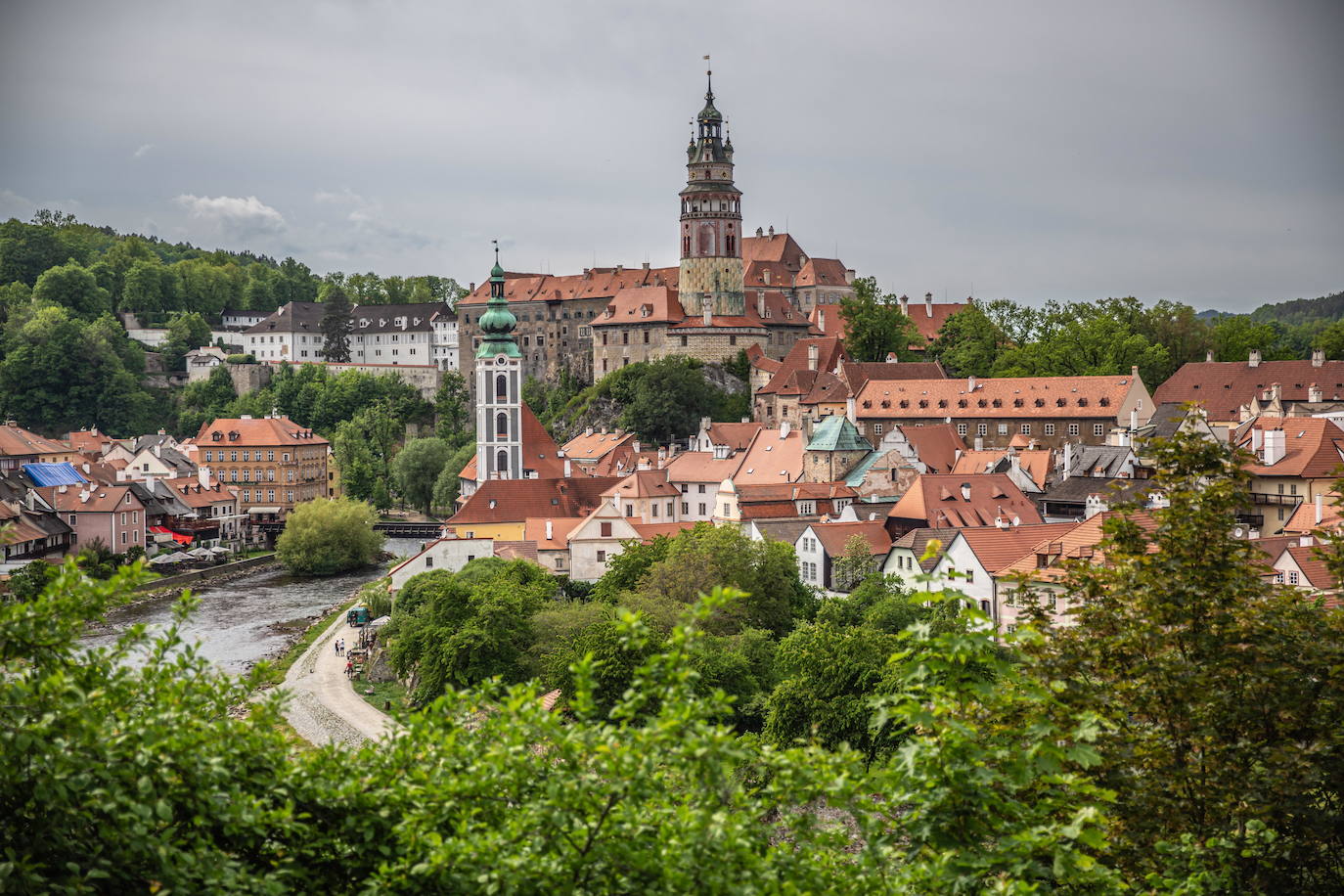 Cesky Krumlov (República Checa). Patrimonio Mundial de la Cultura de la Unesco, es un popular destino turístico en la región de Bohemia del Sur. 