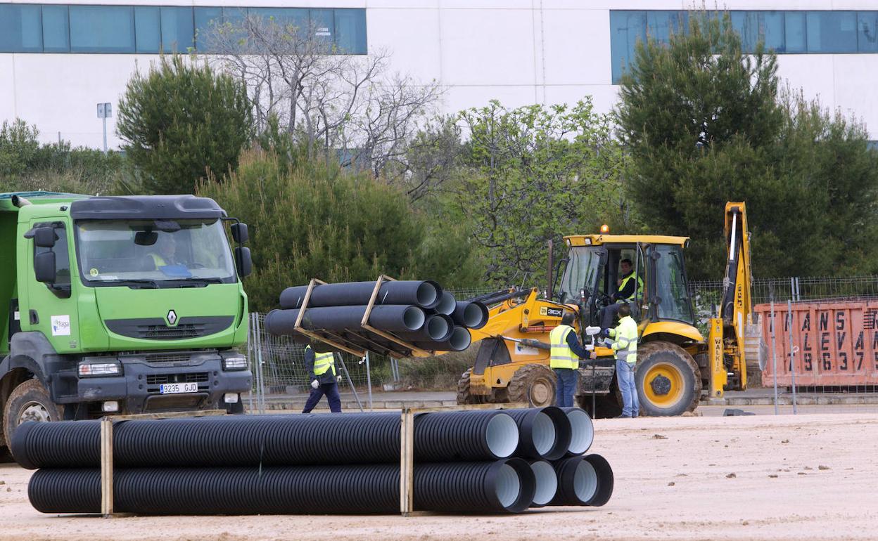 Trabajos de construcción en Malilla. 