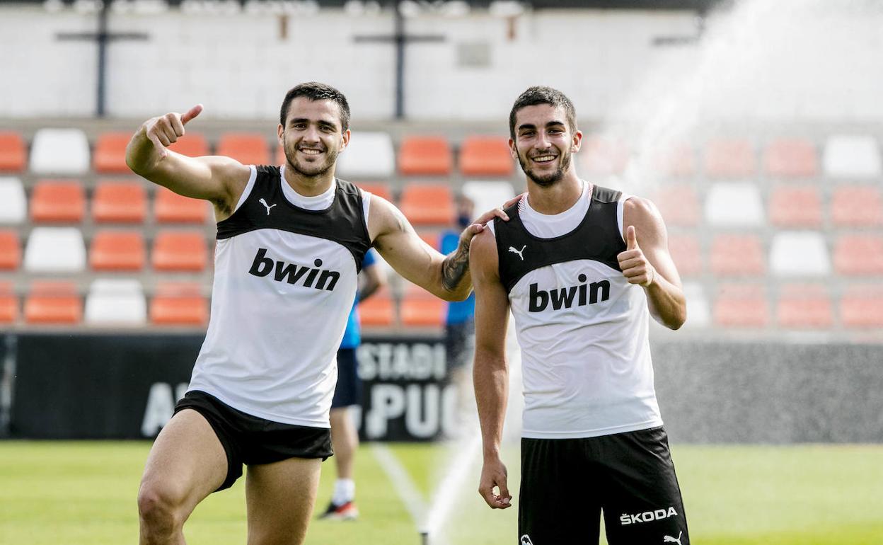 Maxi Gómez y Ferran Torres