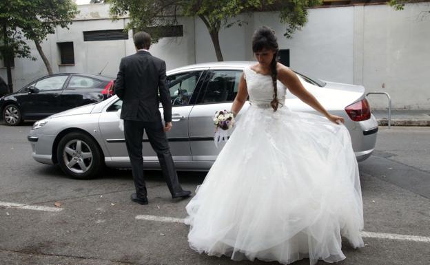 Las bodas en Valencia: con 10 asistentes y todos cumpliendo la distancia de seguridad