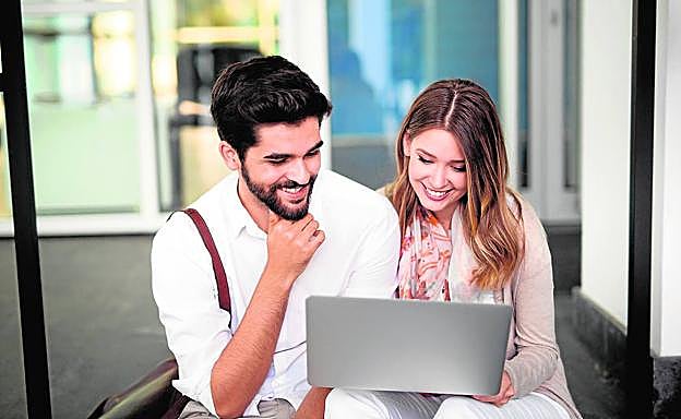 'Webminars', clases virtuales, tutorías grupales por videochat o lecciones en vídeo han venido para quedarse.