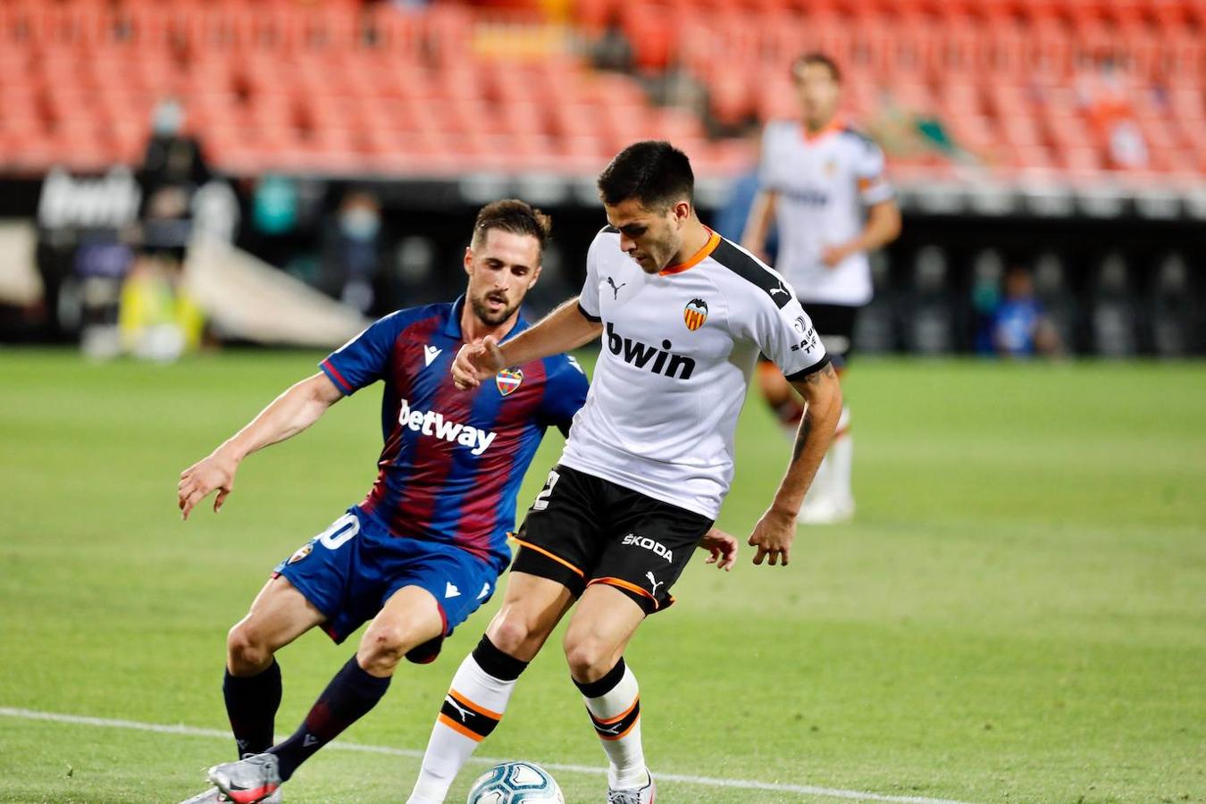 Fotos: El derbi entre el Valencia y el Levante, en imágenes