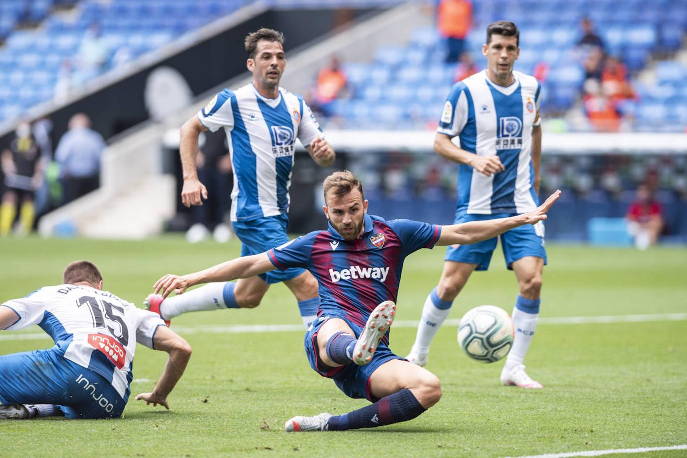 Fotos: Las mejores imágenes del Espanyol-Levante