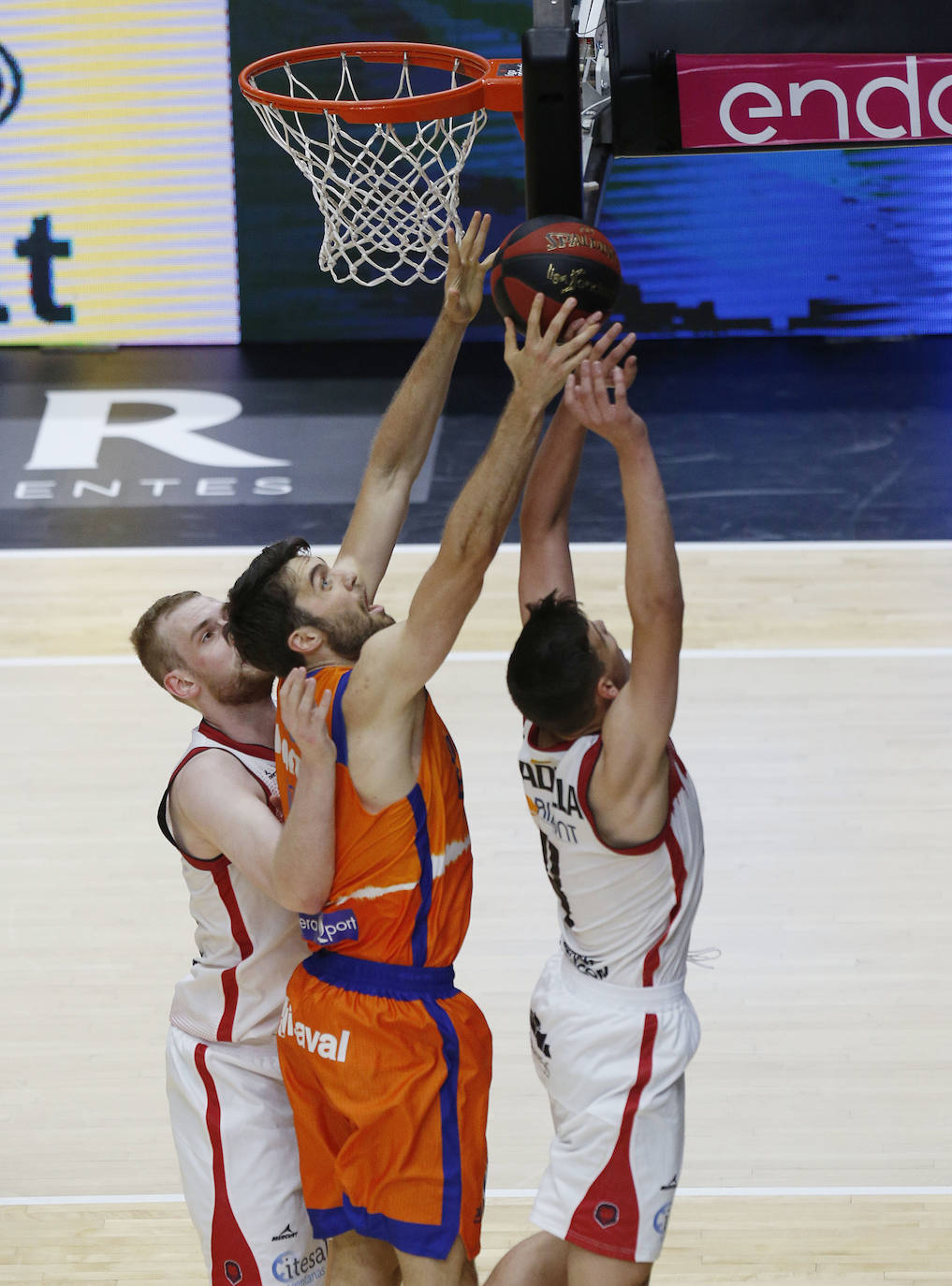 Fotos: Las mejores imágenes del Valencia Basket-Casademont Zaragoza