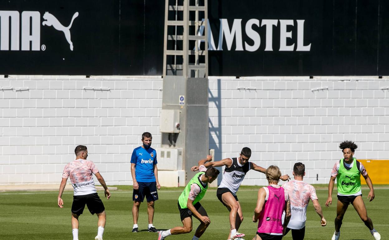 El Valencia busca Europa con un calendario plácido