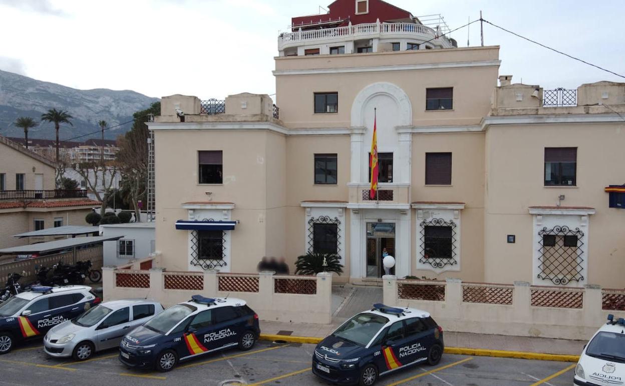 Imagen de la comisaría de la Policía Nacional en Dénia.