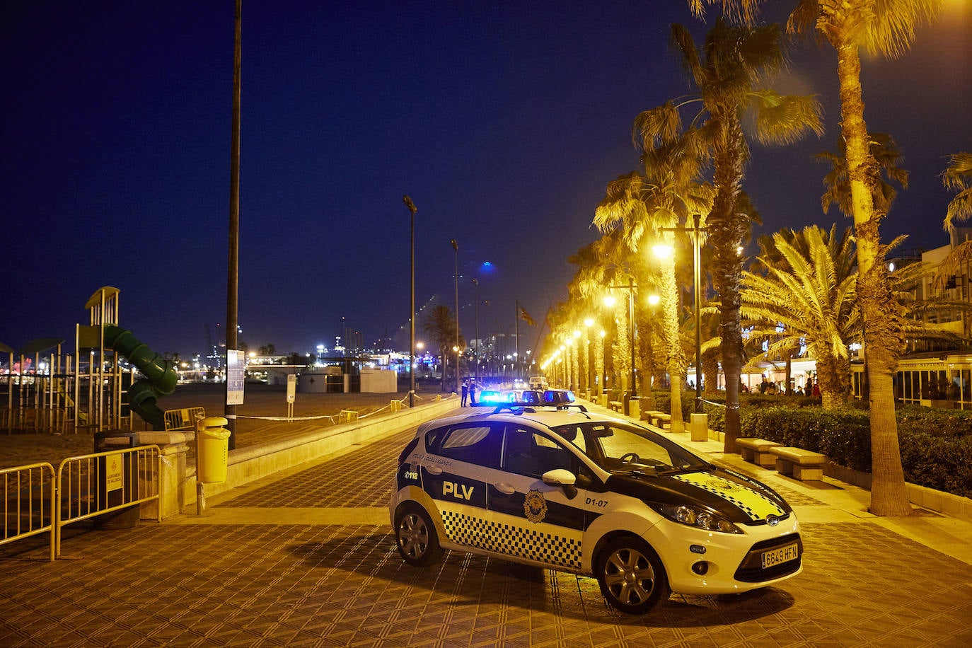 Fotos: La noche de San Juan en Valencia, en imágenes