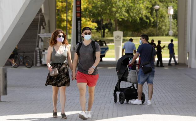 El calor aprieta ya en Valencia. 