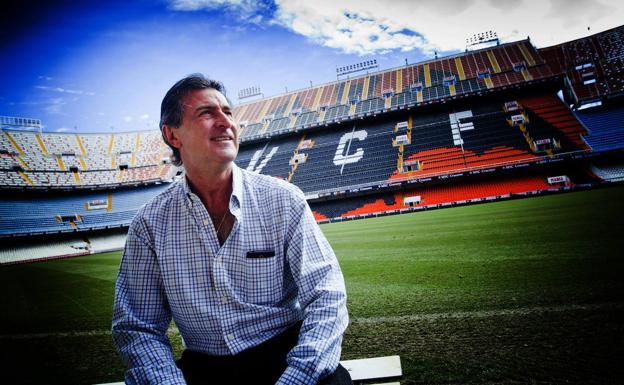 Kempes, en Mestalla, en una foto de archivo