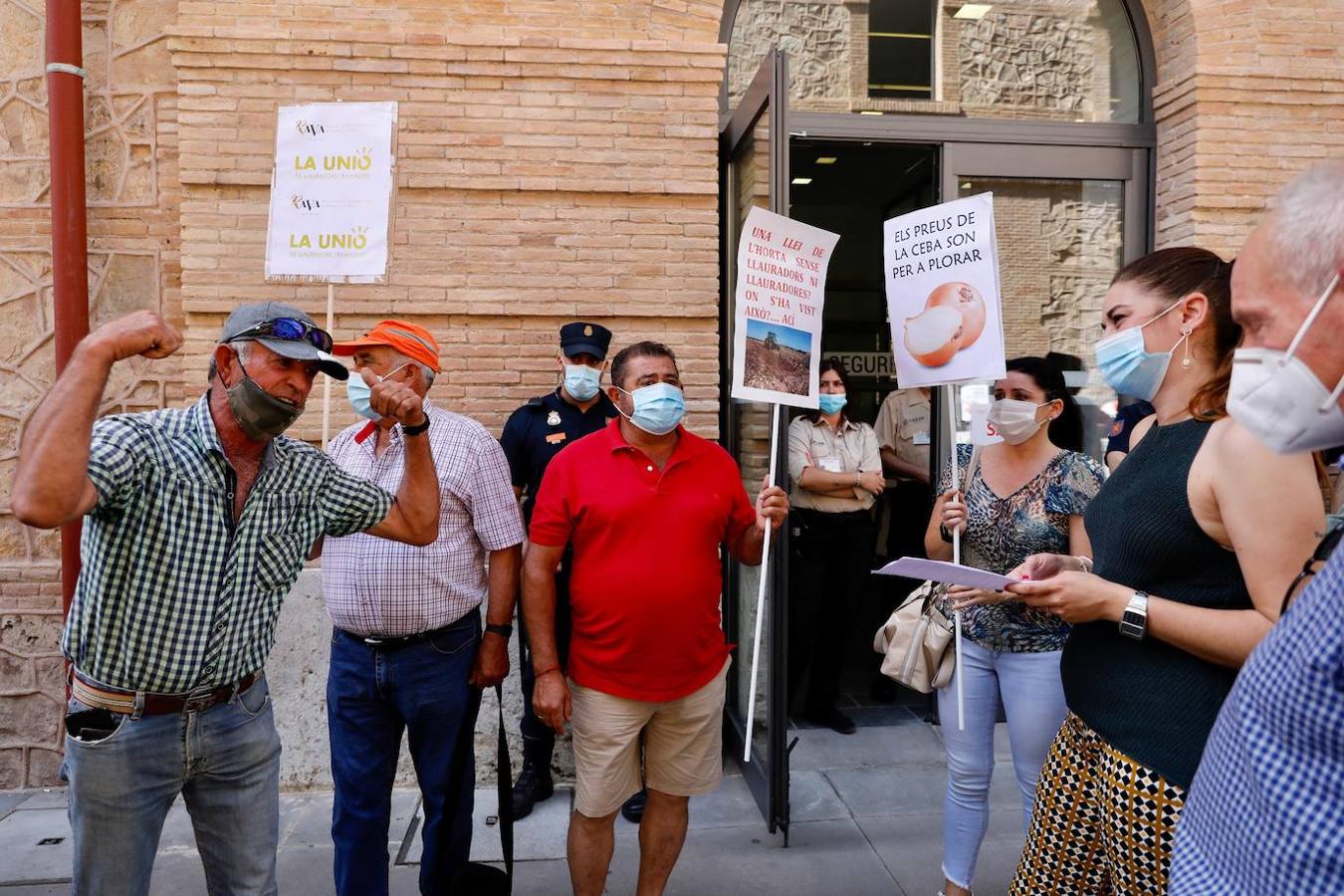 Fotos: Protesta de los agricultores en Valencia