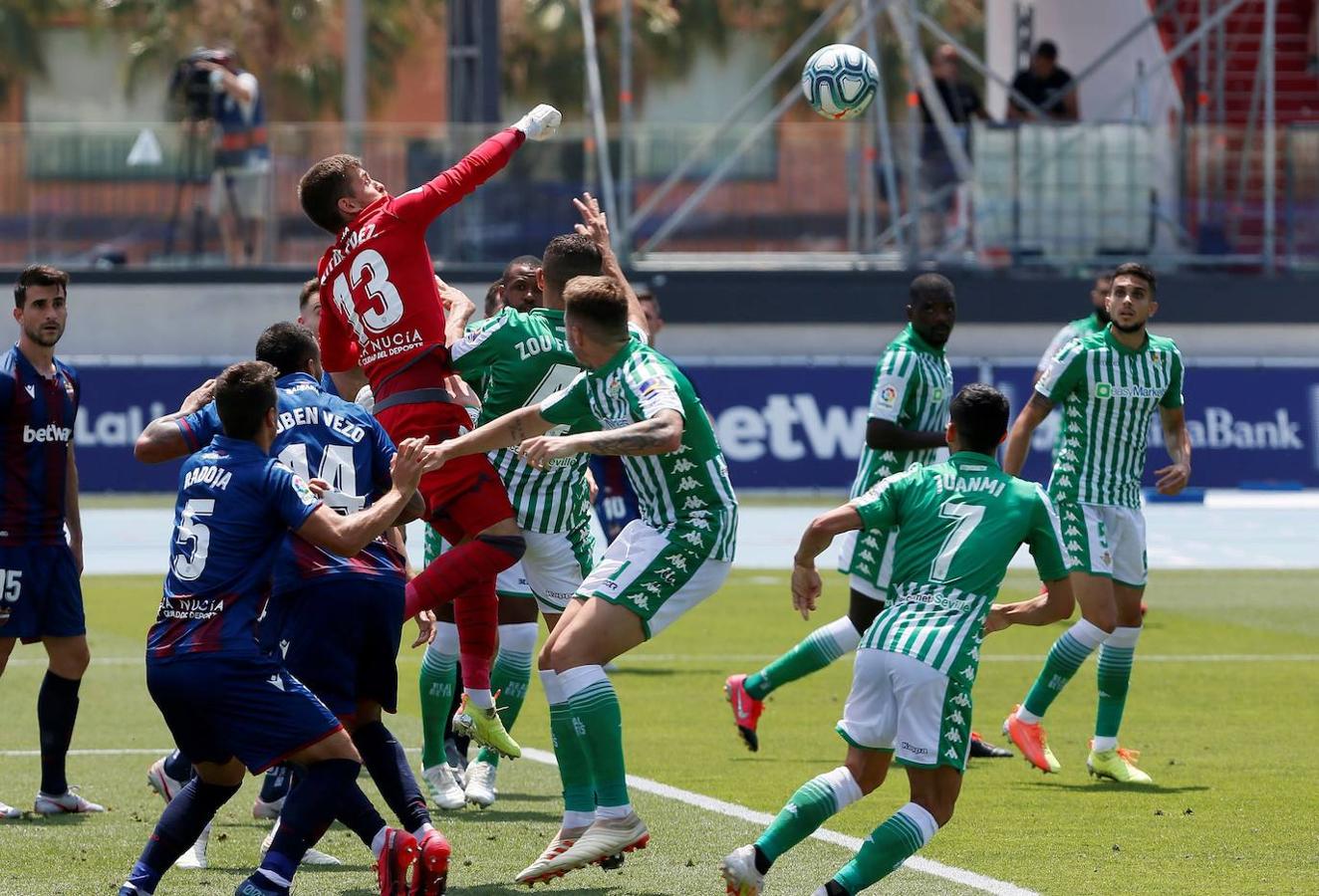 Fotos: Las mejores imágenes del Levante-Betis