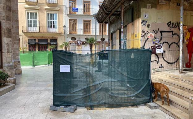 Empresarios del centro histórico denuncian el bloqueo de su actividad por retrasos en las obras