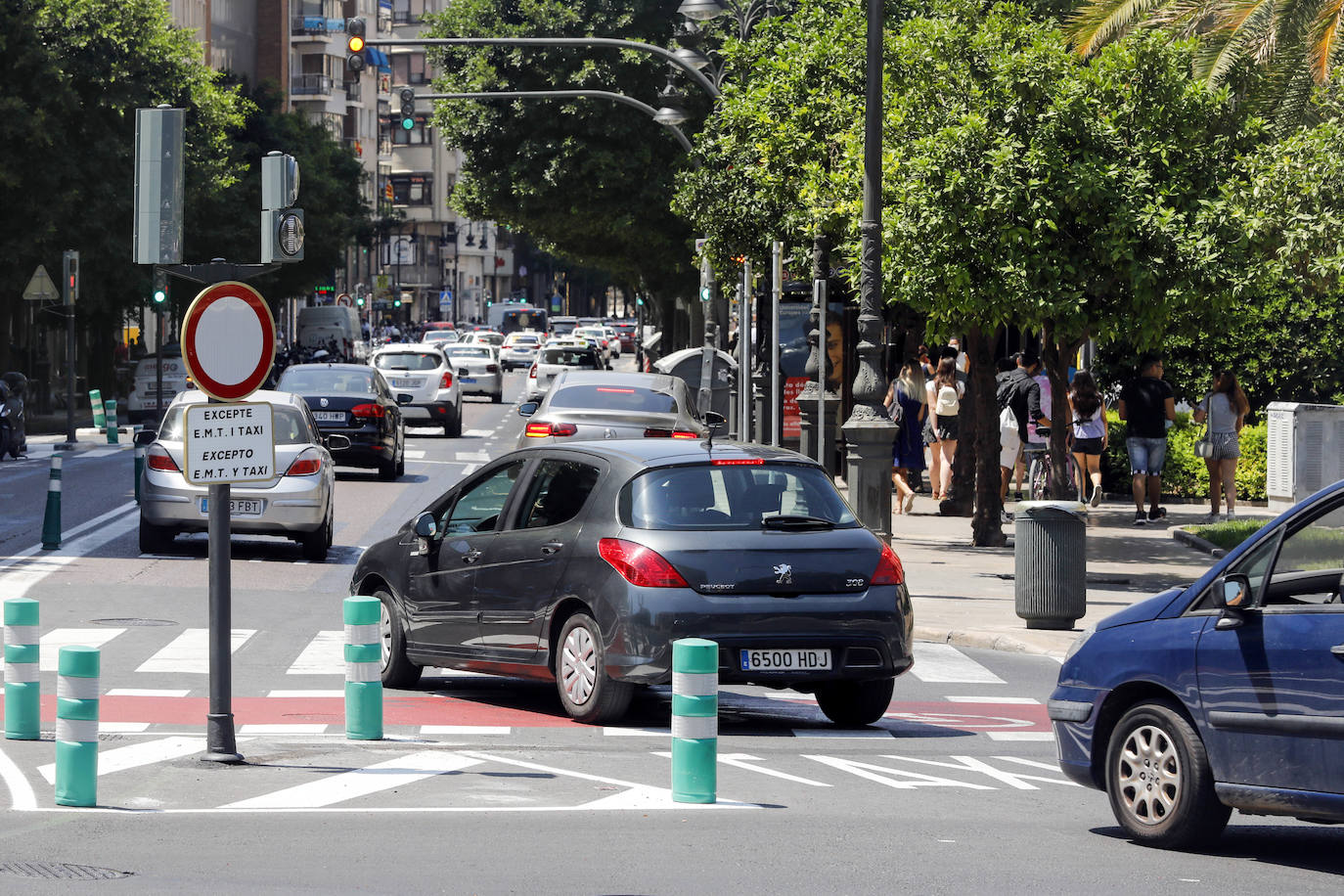 Fotos: Fotos: sigue la confusión para llegar a la calle Colón de Valencia