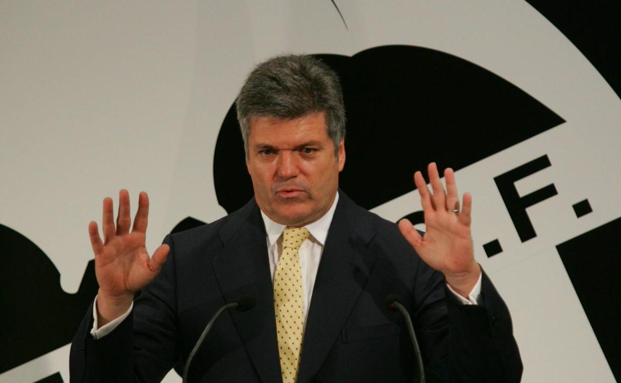 Villalonga se deja ver en Valencia y se cita a comer con Emery