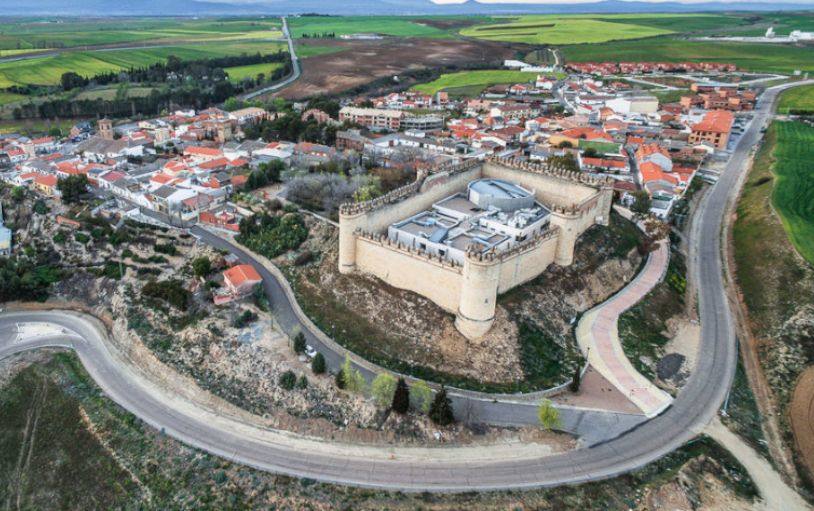 EL CASTILLO DE MAQUEDA - Entre los futuros usos permitidos, según consta en la web de GIESE, se encuentra el residencial, comercial, público o semipúblico, hotelero y espectáculos.