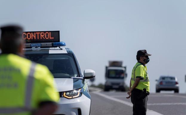 La DGT alerta: el coronavirus «está afectando» a la conducción en España