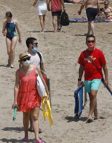 Imagen secundaria 2 - Estampas de las playas de Valencia y del Arenal de Xàbia. 