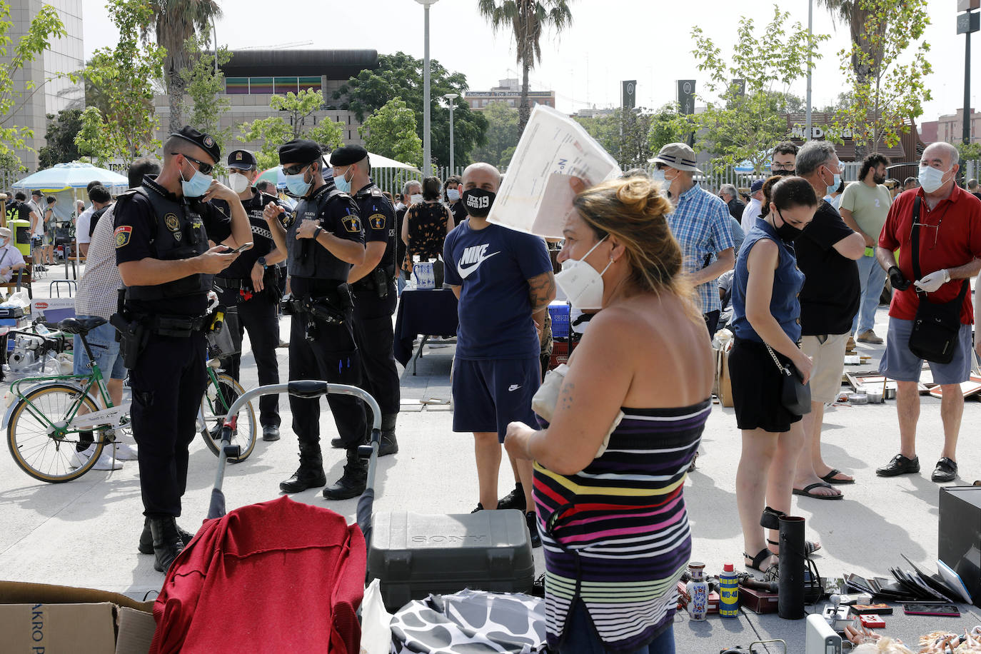 El Rastro de Valencia renace