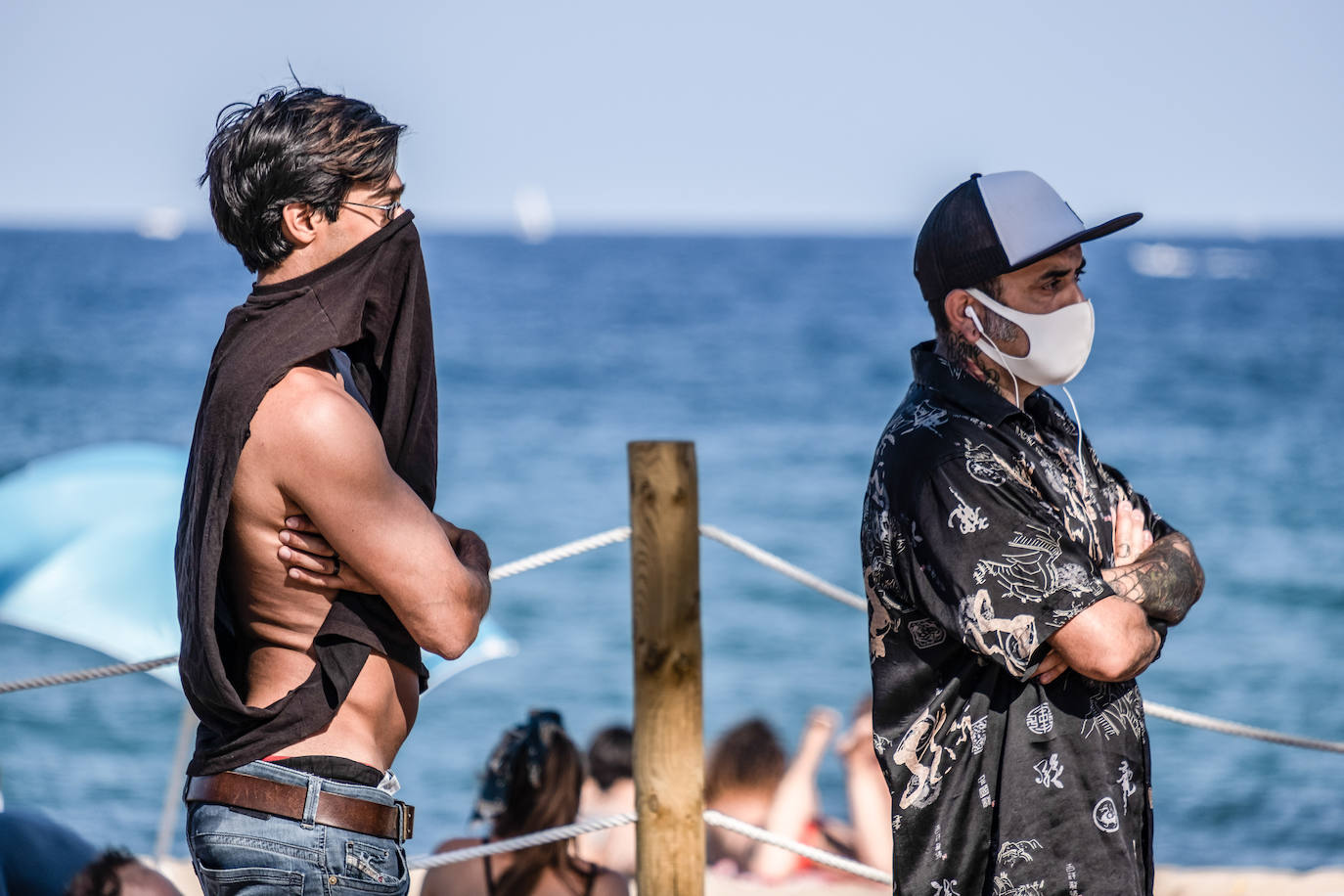 La directora de Protección Civil de Cataluña, Isabel Ferrer, ha pedido autorresponsabilidad a los ciudadanos para frenar la pandemia porque, ha asegurado, «hay imágenes que asustan», en relación a la gran afluencia de gente en las playas sin mascarillas y sin guardar la distancia de seguridad. 