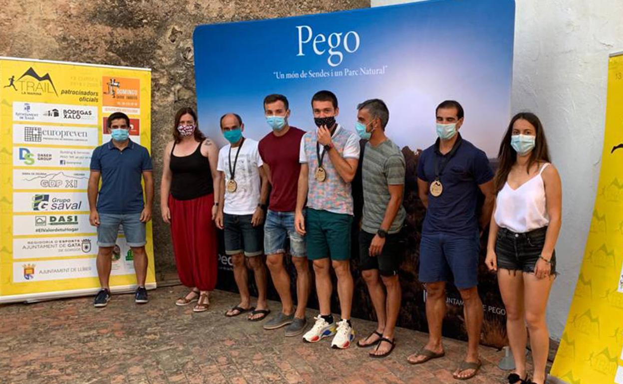 Imagen de los ganadores durante la ceremonia celebrada en Pego.