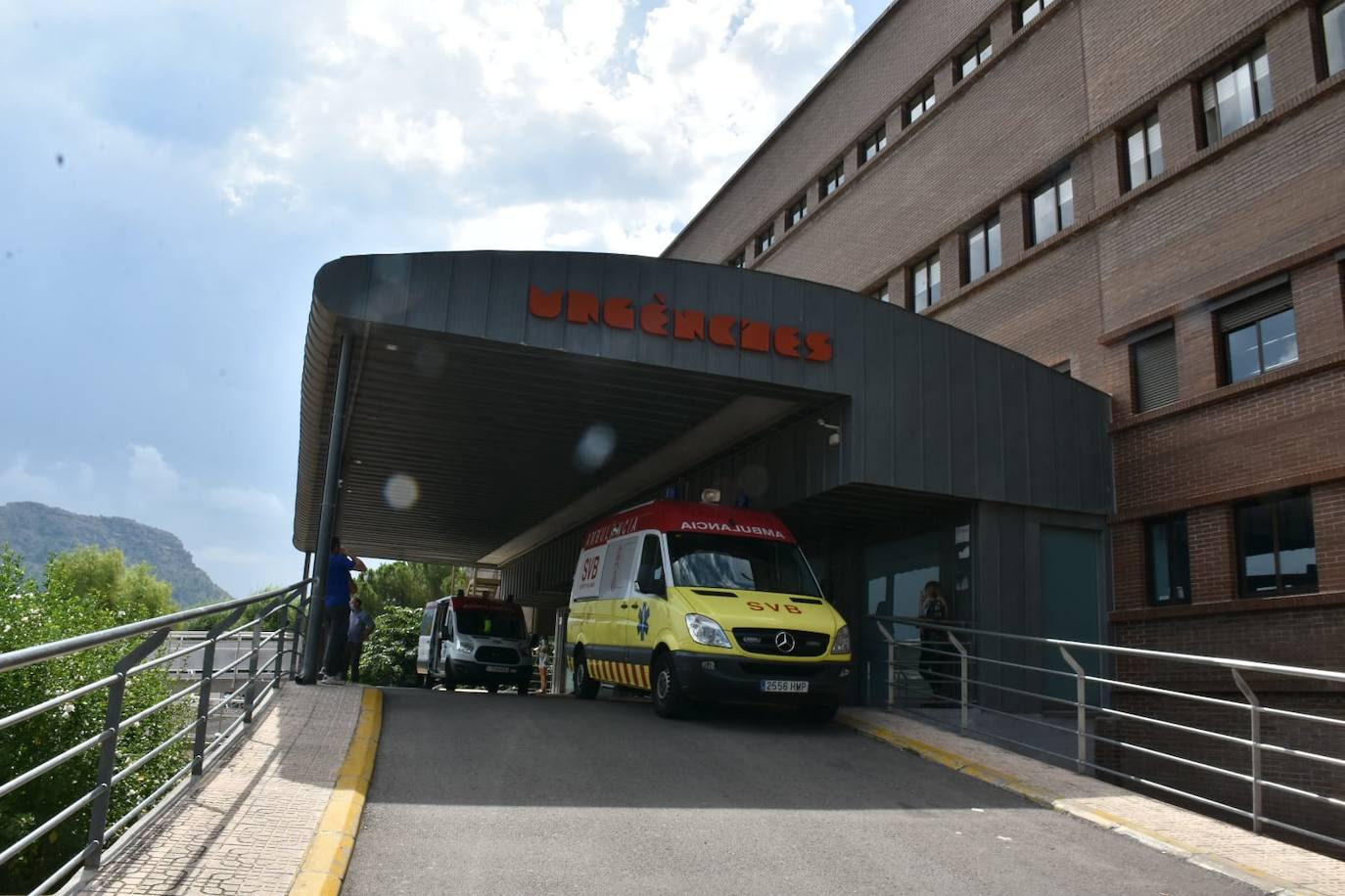 Detectado un foco de coronavirus en el hospital Lluís Alcanyís de Xàtiva