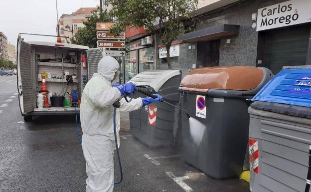 Cambios en los trabajos de desinfección de las calles en Valencia por la presencia del virus en algunos barrios 