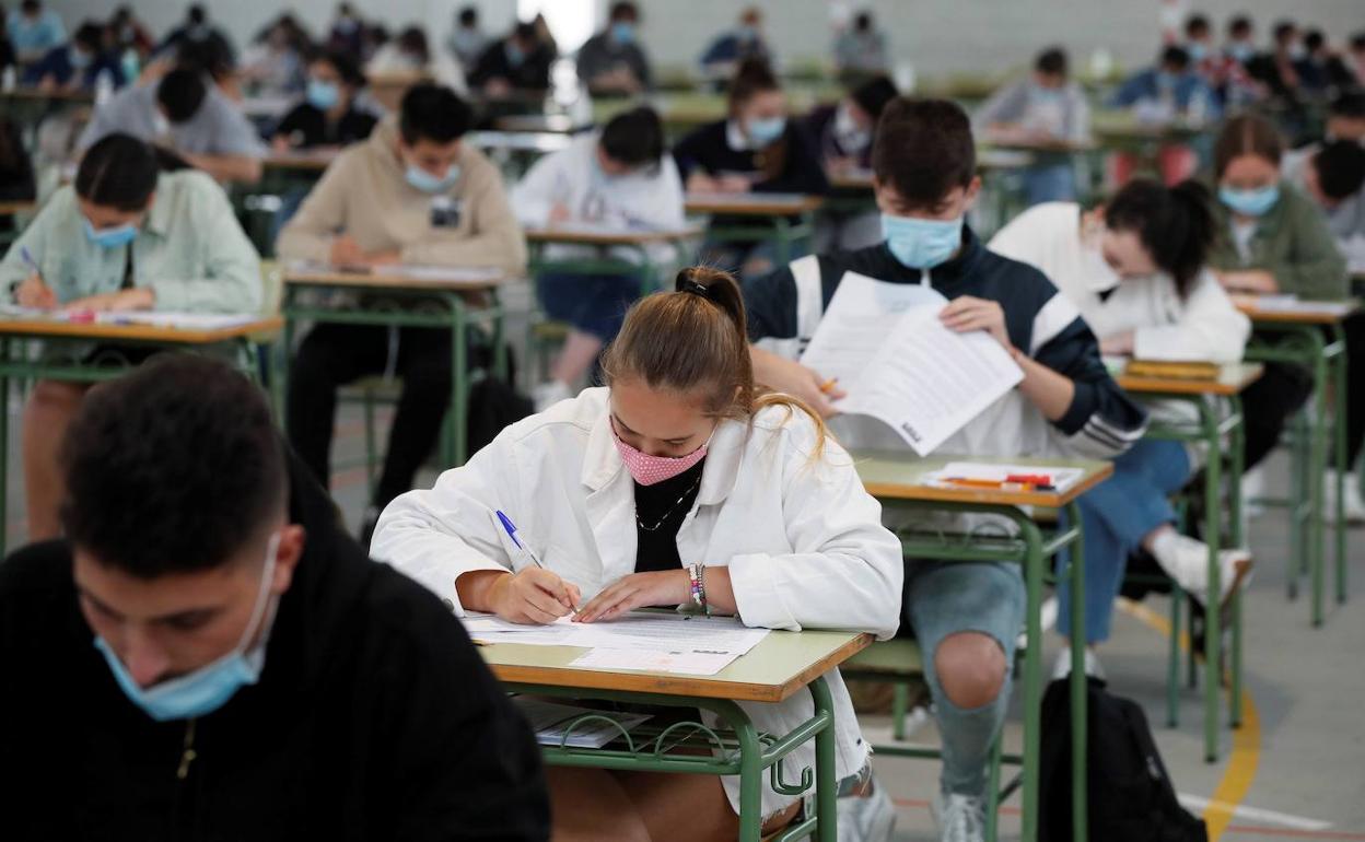 Momento de un examen de las pruebas de acceso a la universidad. 