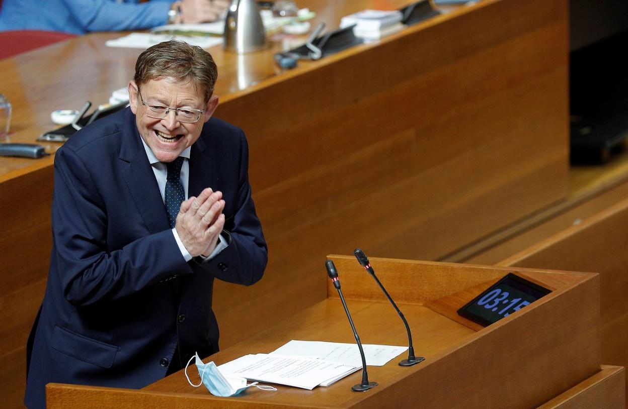 El presidente de la Generalitat, Ximo Puig, ayer durante la sesión de control. efe